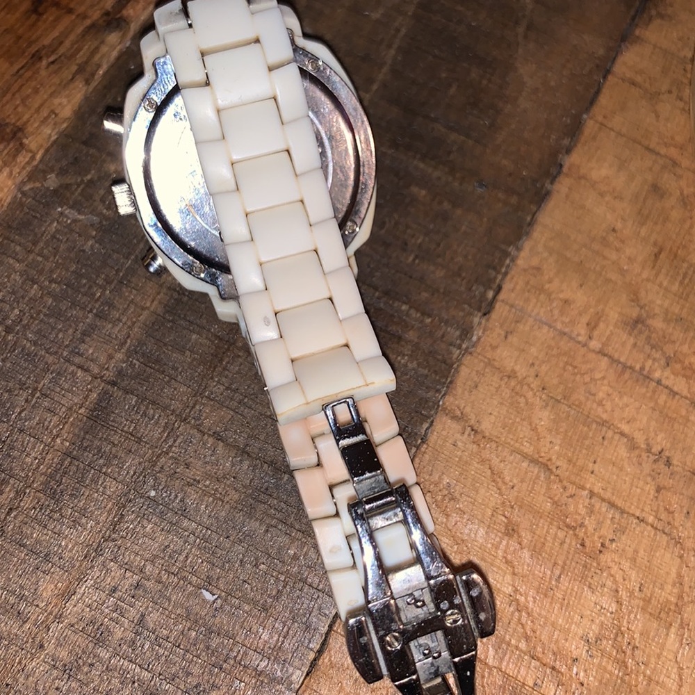 Michael Kors White watch - Picture 6 of 8